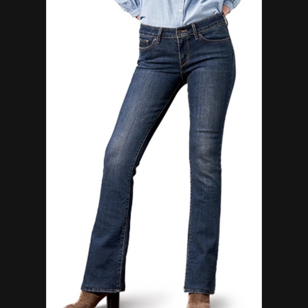 Levi’s- slight curve skinny bootcut jean